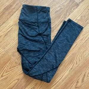 Size M leggings with pockets!